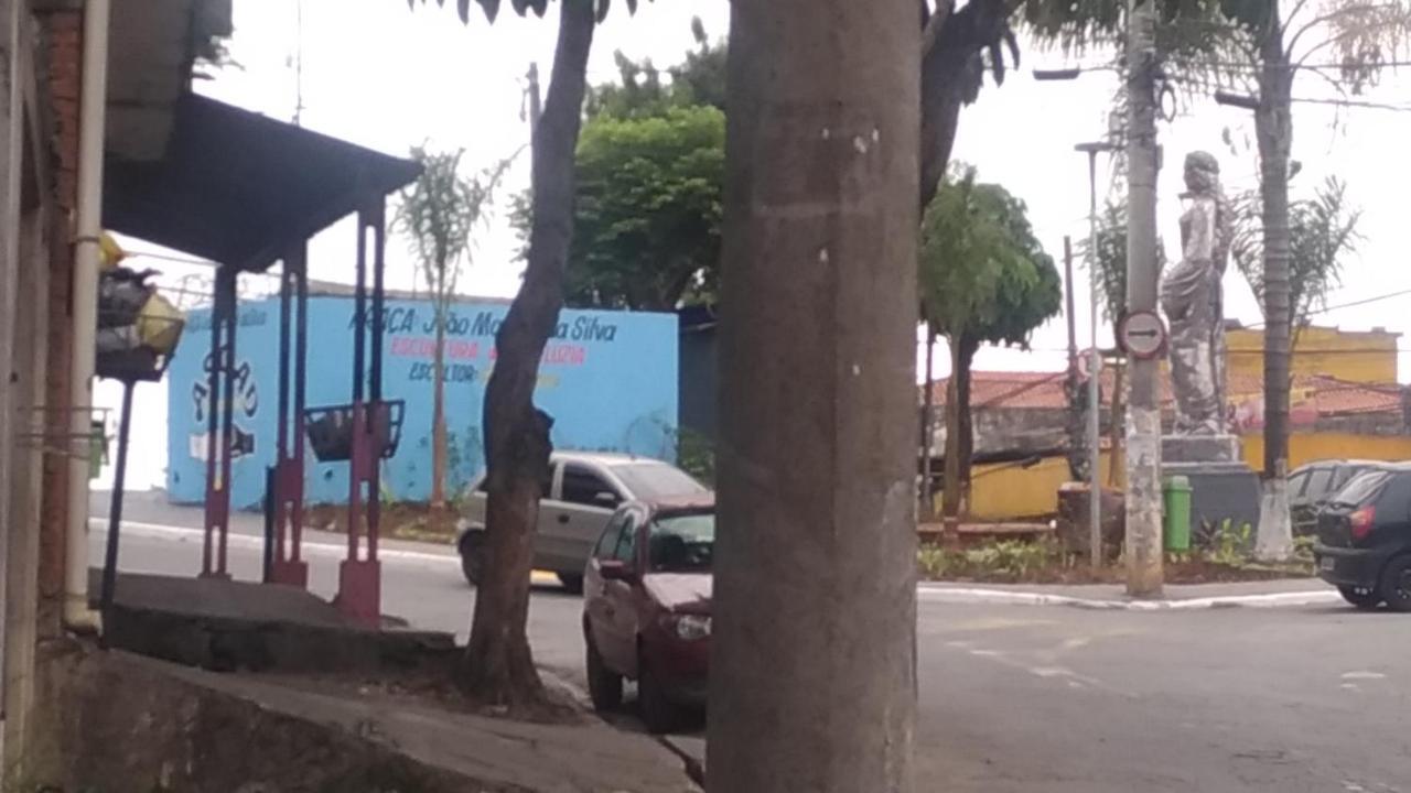 POUSADA família QUARTOS INDIVIDUAIS c banheiro&TÁXI próximo do aeroporto Internacional de Guarulhos SP Exterior foto